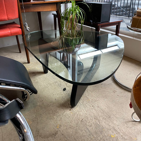 Noguchi table