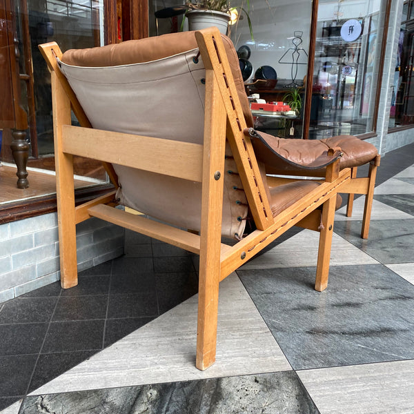 1970s Tessa T8 chair & Ottoman