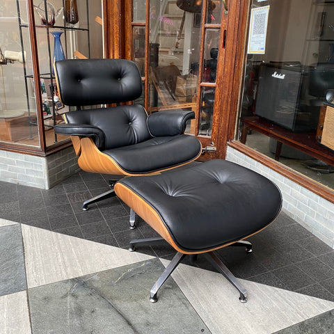 Charles Eames Chair & Ottoman