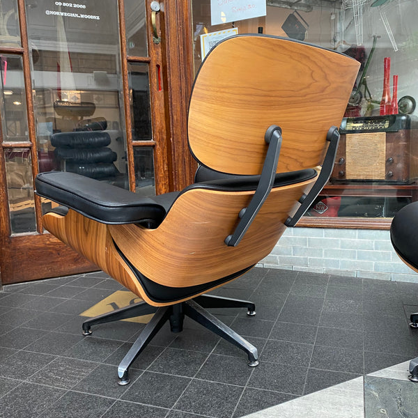 Charles Eames Chair & Ottoman