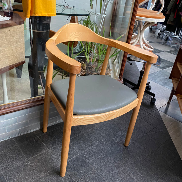 Elbow Chair