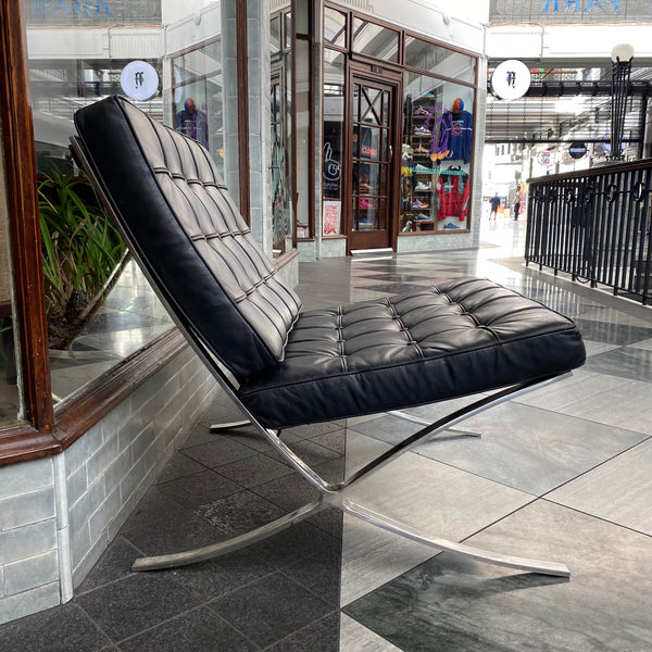 Black Barcelona chair