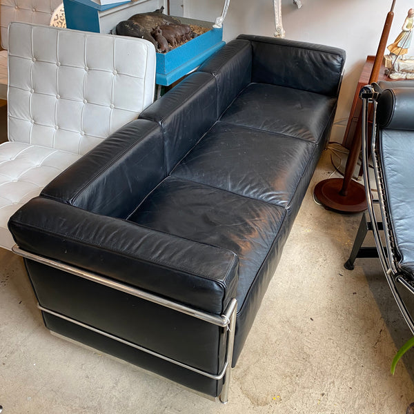 Le Corbusier LC3 Sofa